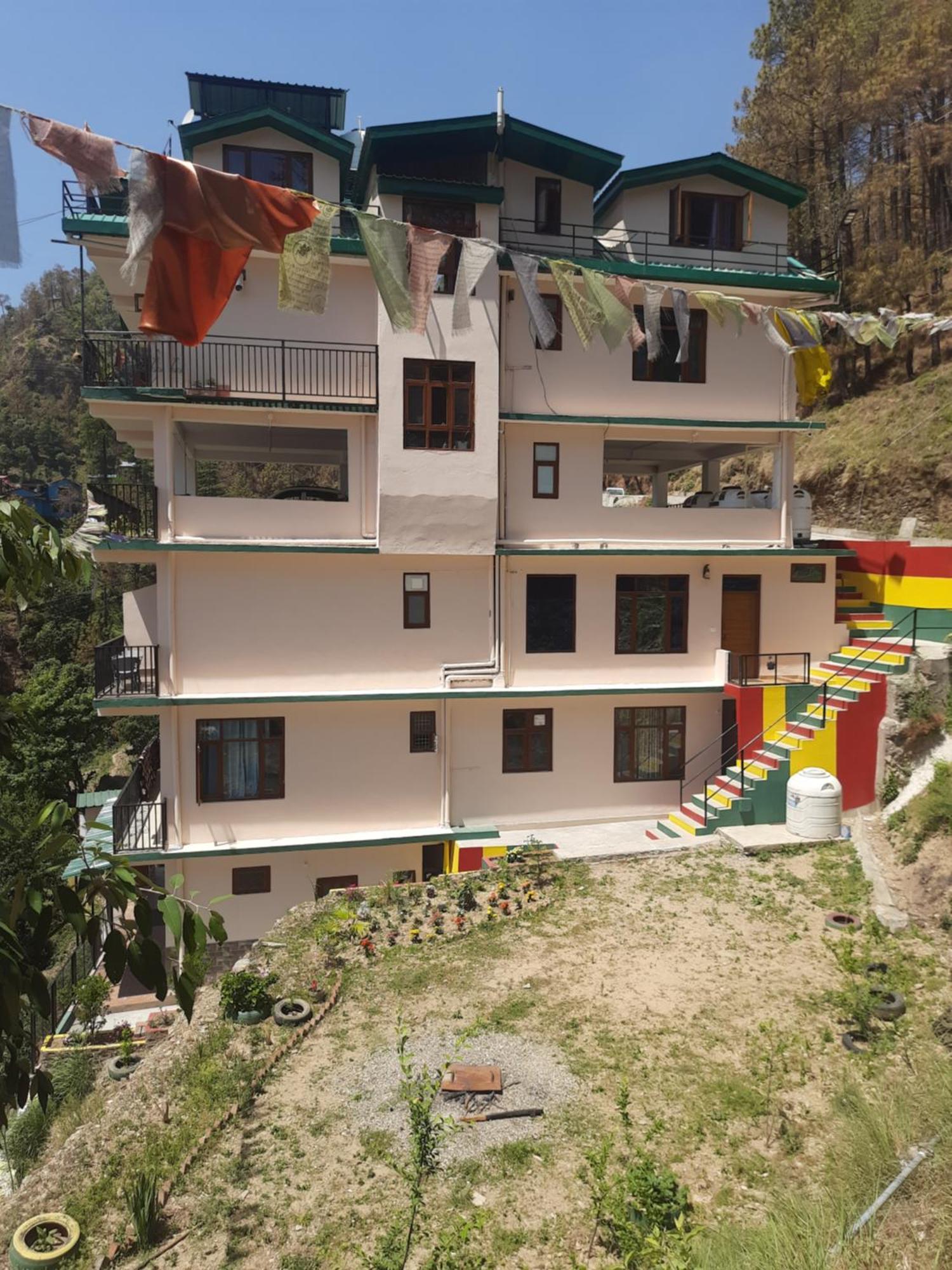 Aagaman Woods Apartment Shimla Ngoại thất bức ảnh